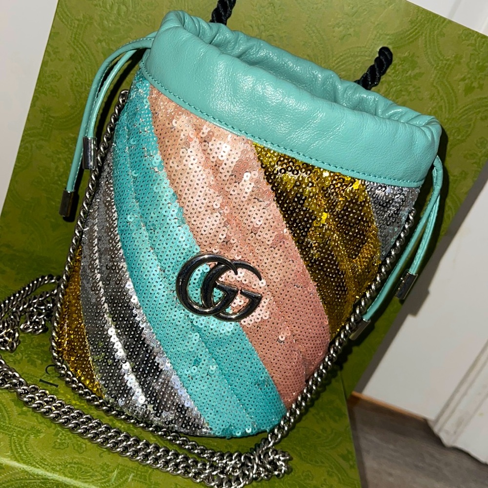 GG Marmont Mini Quilted Sequined Leather Bucket Bag